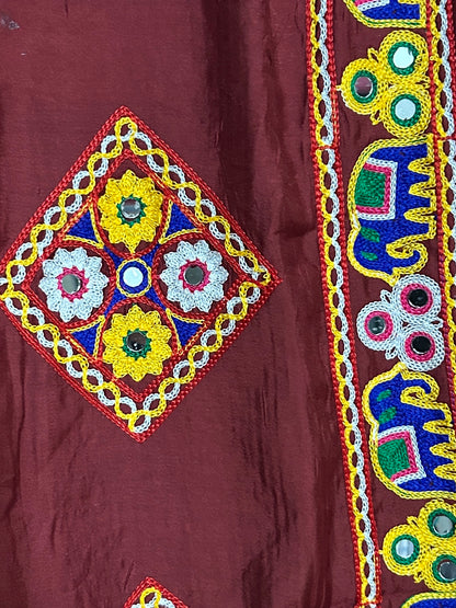 Semi Modal Kutch work Dupatta with lagdi pallu