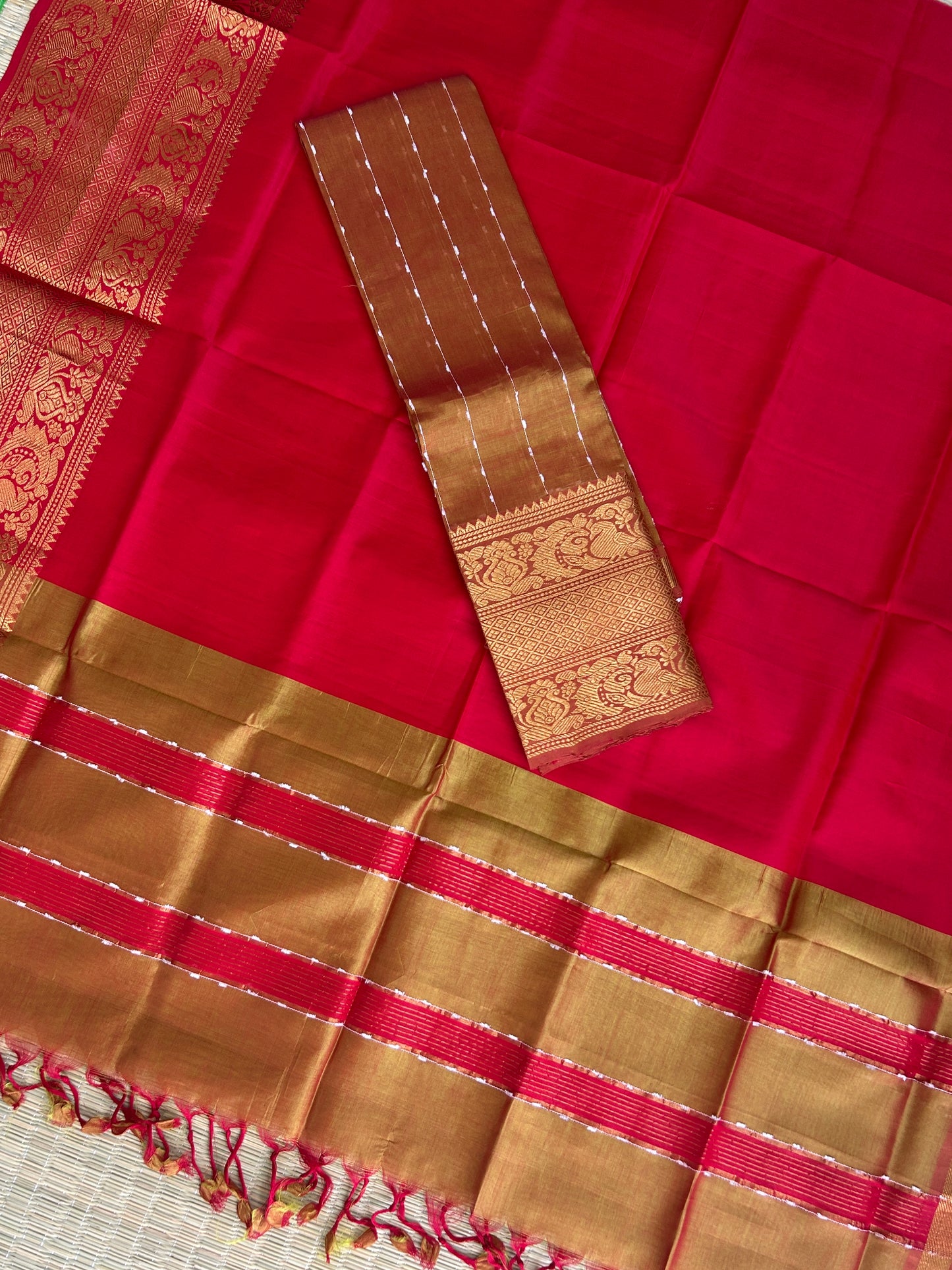 Mangalagiri Silk Dress Material with Kanchi Border