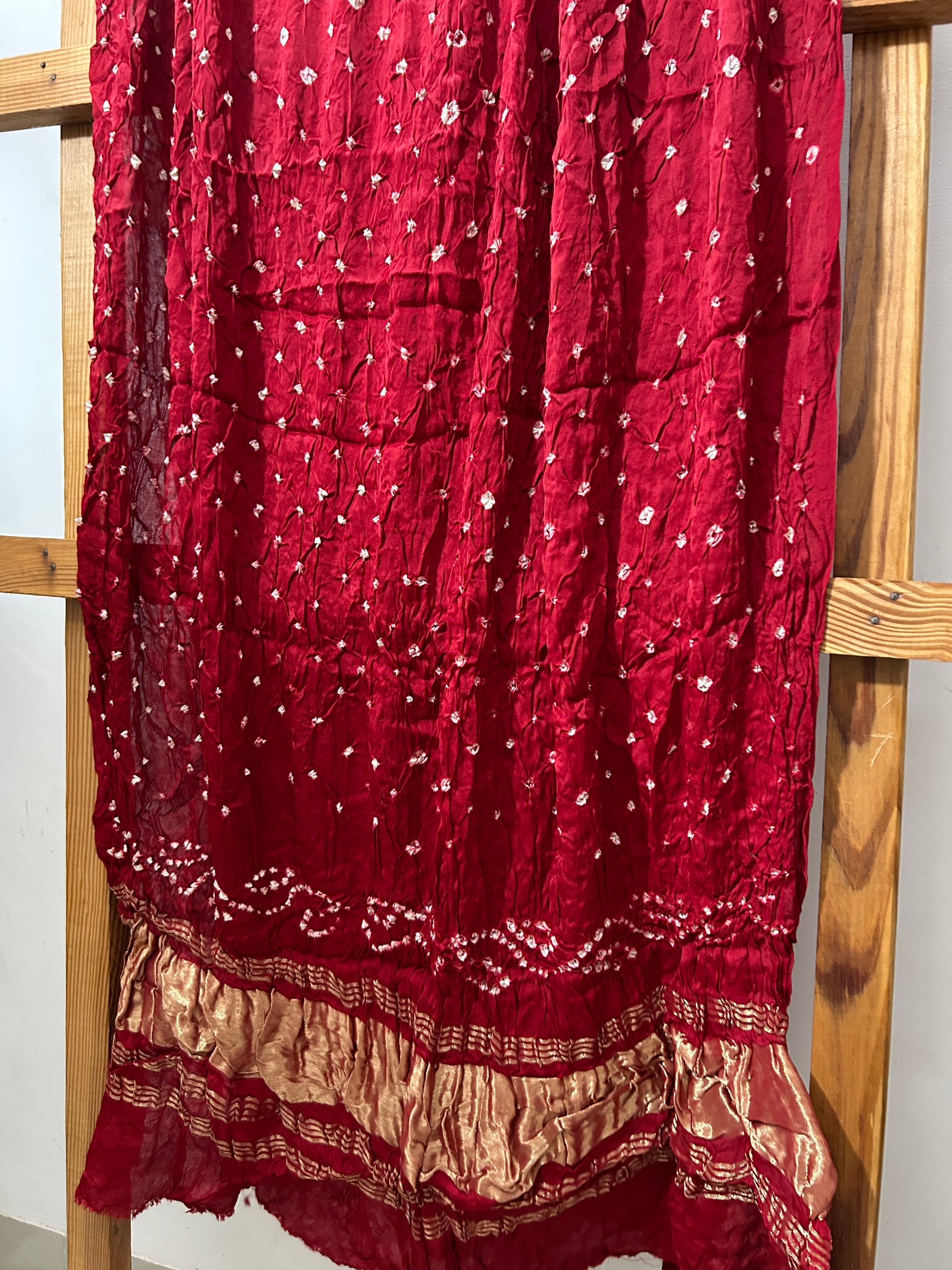 Red Modal Silk Bandhani Dupatta with Lagdi Patta