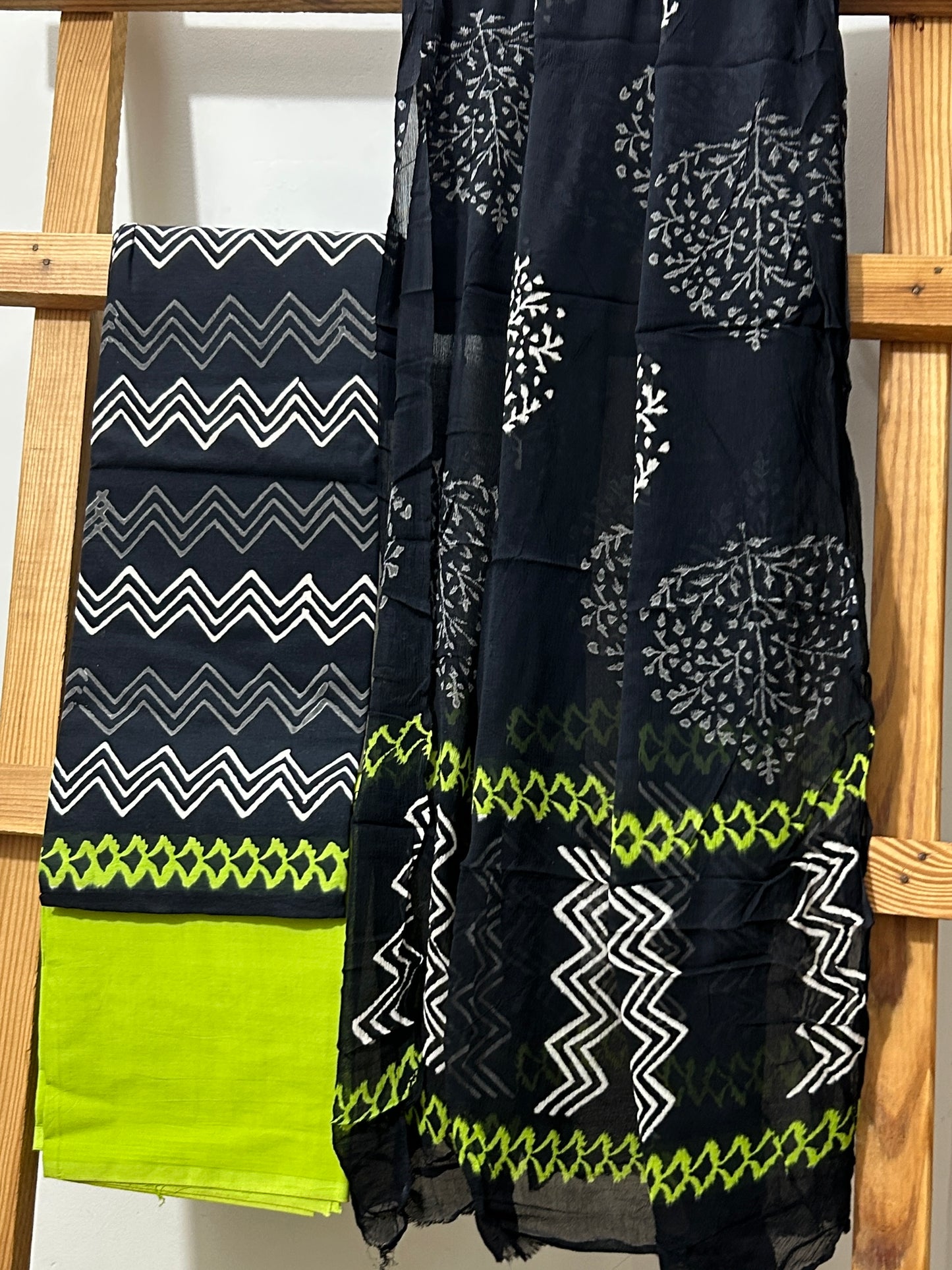 Hand BlockPrint Cotton Dress Material with Chiffon Dupatta