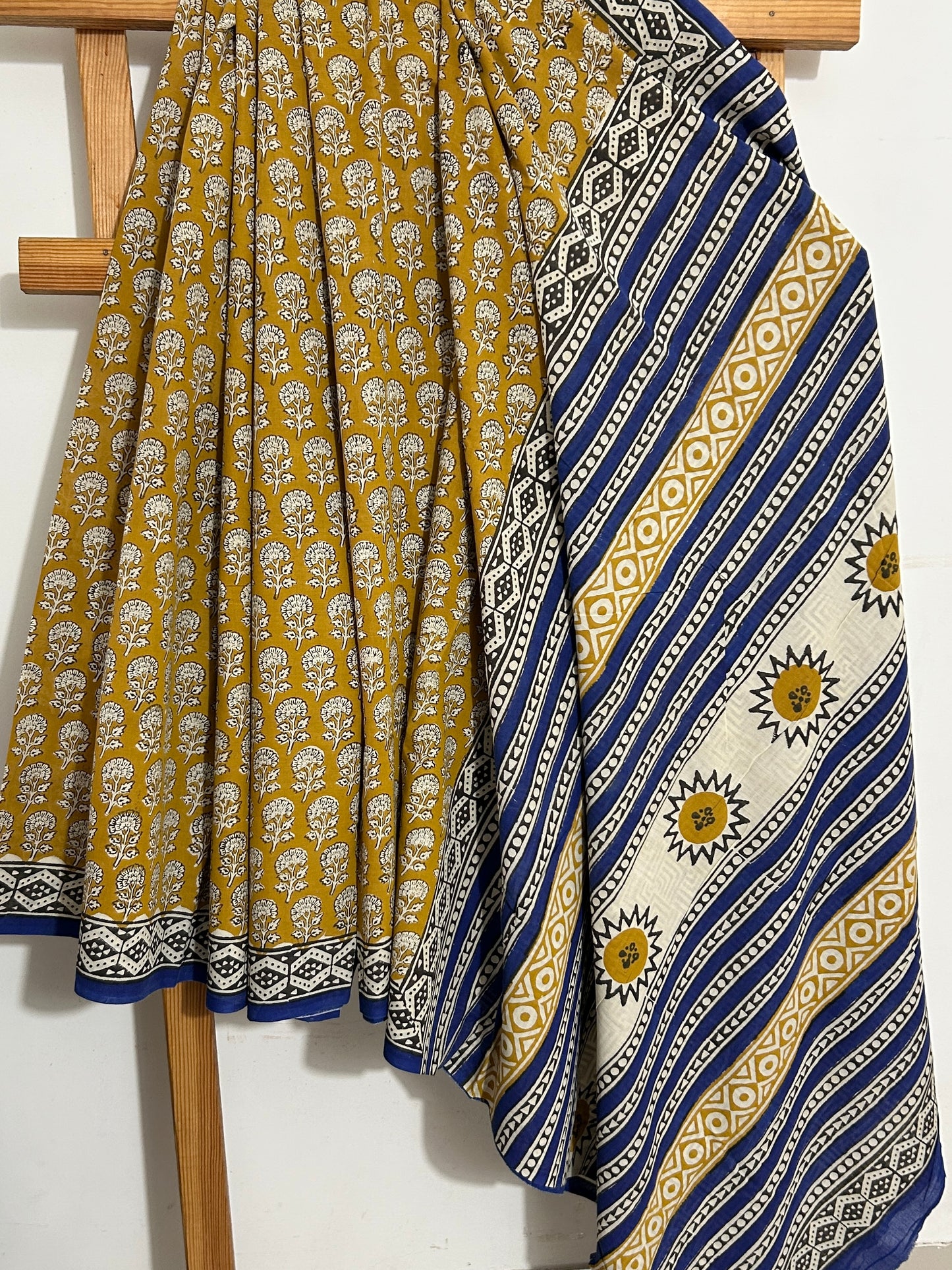 Hand BlockPrint Cotton Saree with Blouse