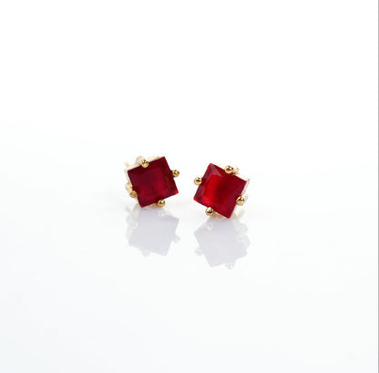 Ear Studs with Stone