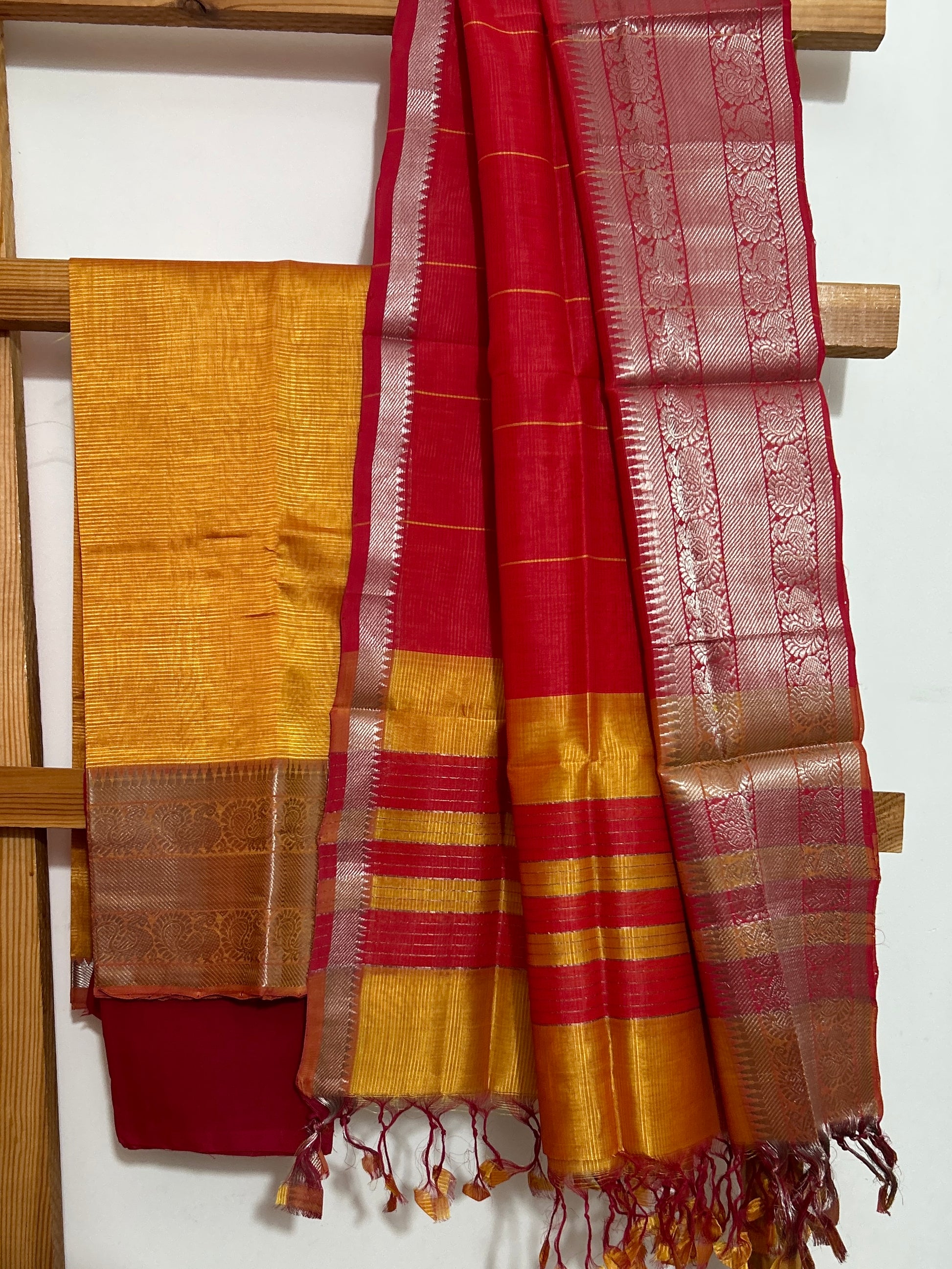 Mangalagiri Silk Dress Material with kanchi Border