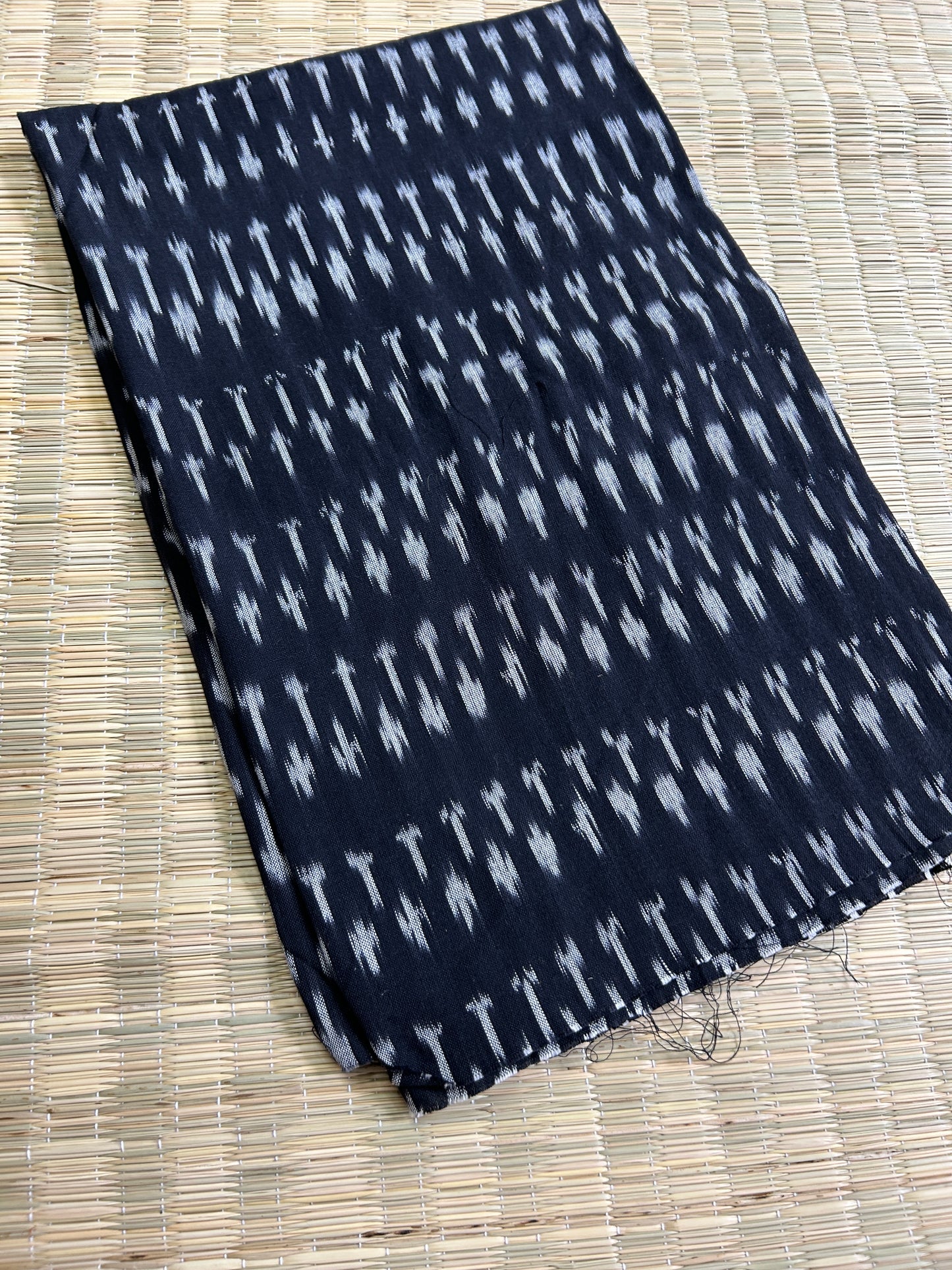 Ikat Cotton Fabric (90cm) (fab-18)