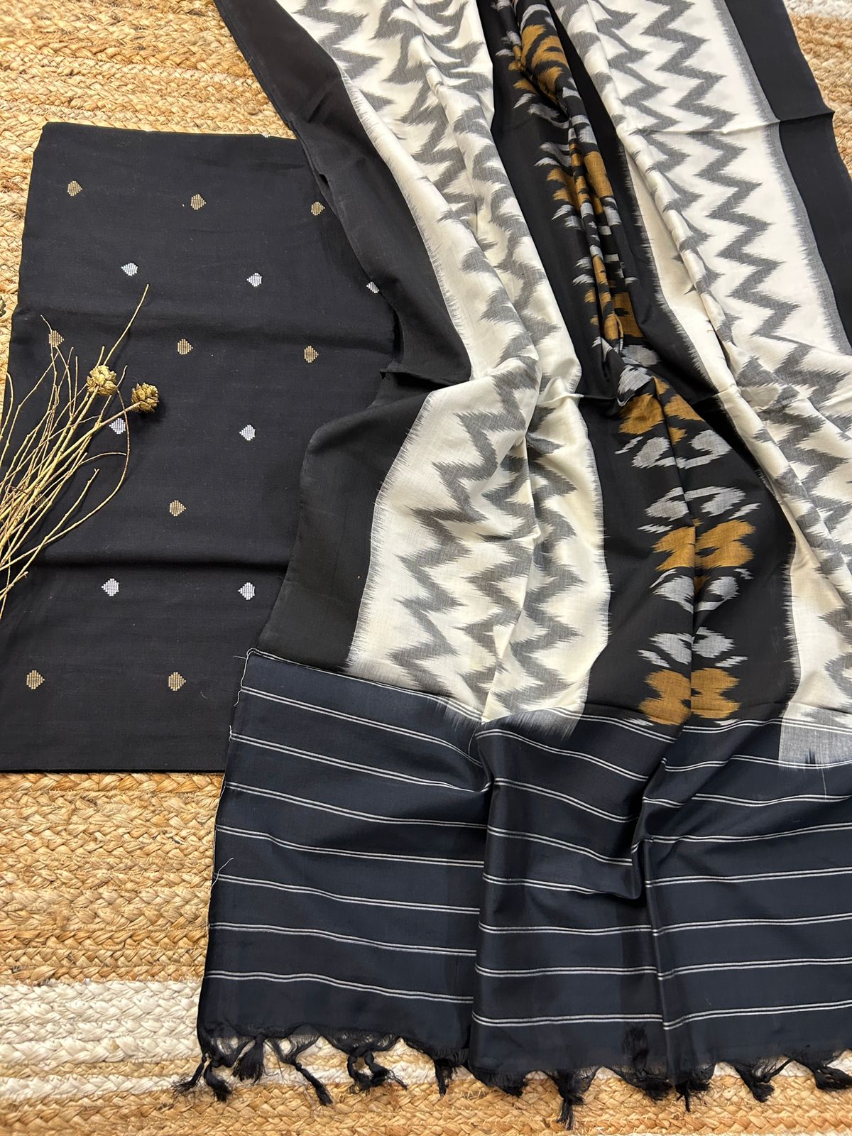 Handloom Cotton weaving Booti Top with Ikat Cotton Dupatta
