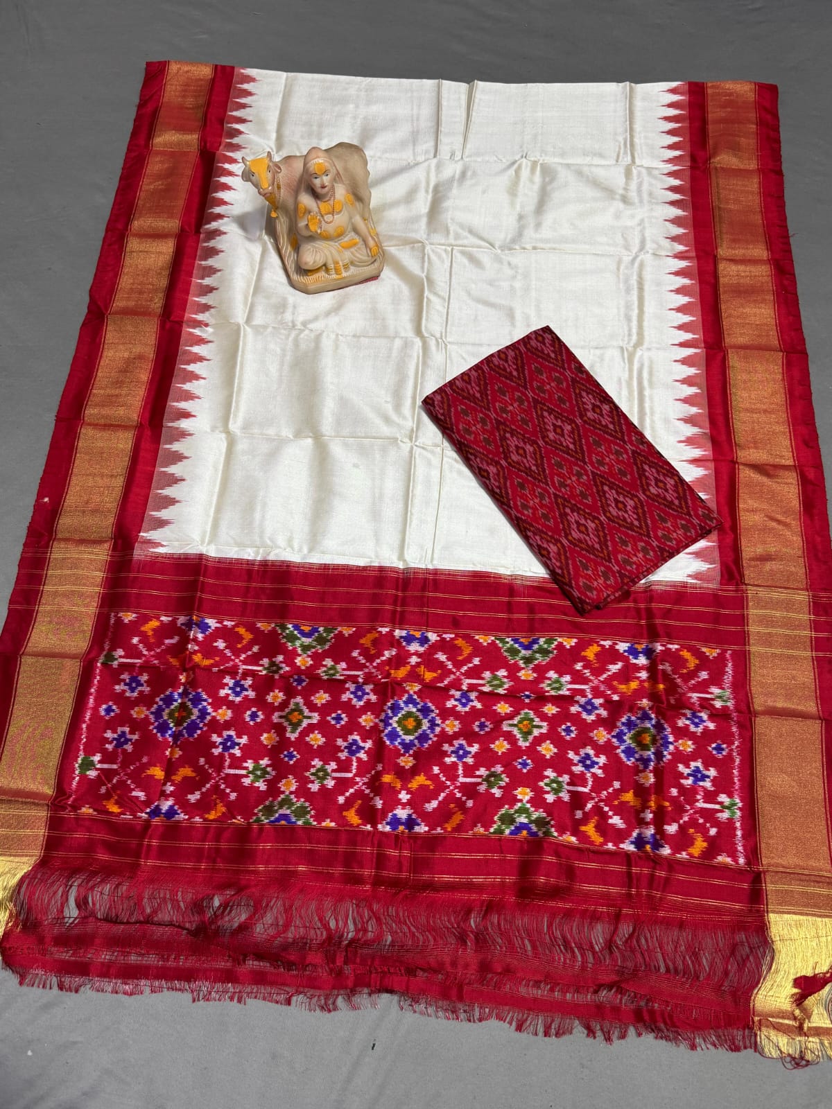 Pochampally Pure Silk Dress Material