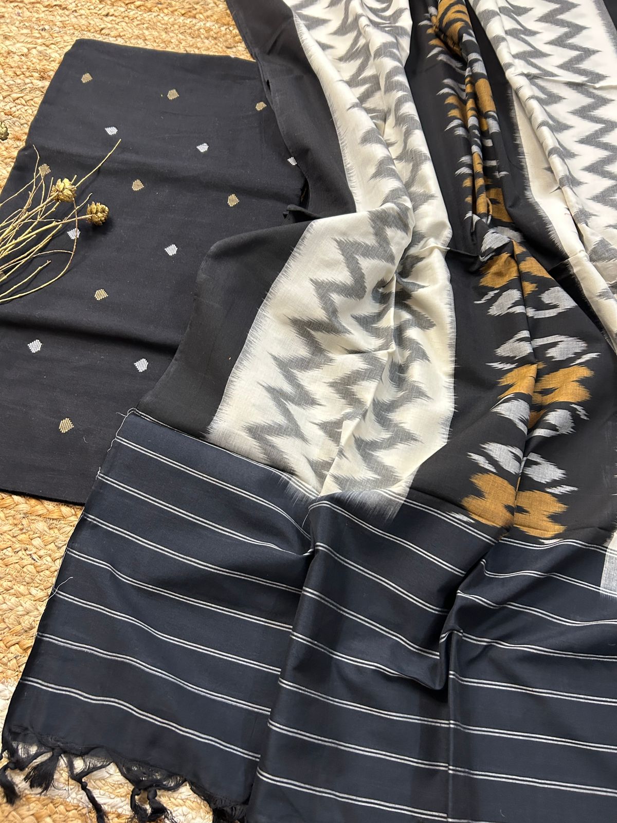 Handloom Cotton weaving Booti Top with Ikat Cotton Dupatta