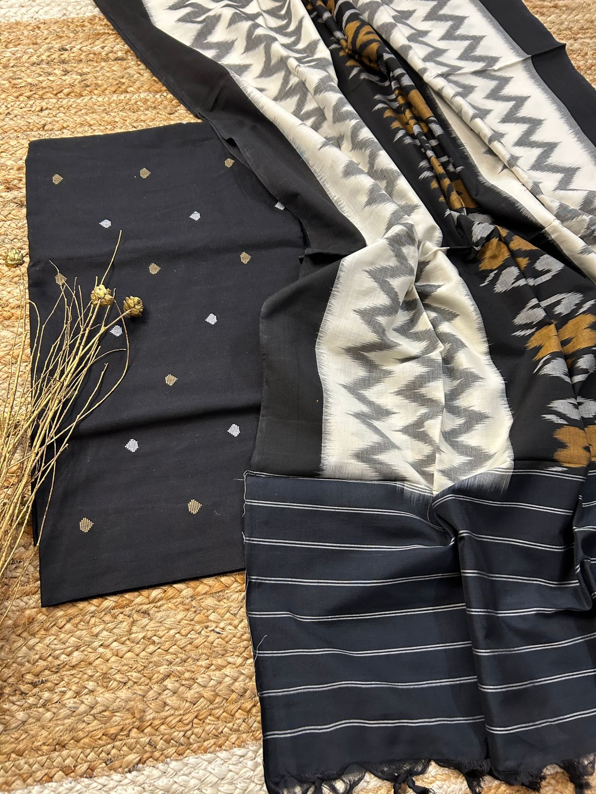 Handloom Cotton weaving Booti Top with Ikat Cotton Dupatta