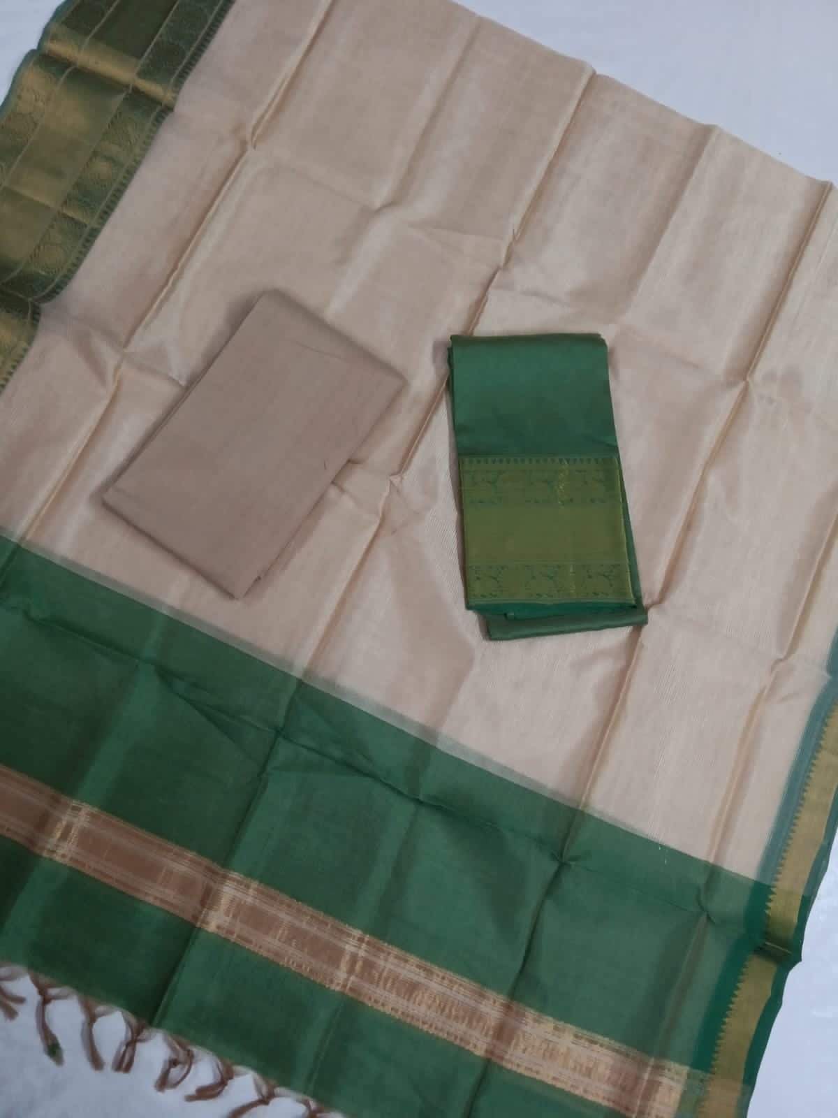 Mangalagiri Silk Dress Material with kanchi Border