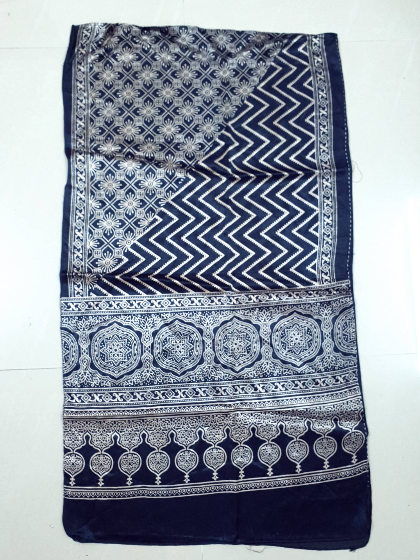 Authentic Indian Traditional Wear Ethnic AJRAKH Hand Crafted Hand Block Printed Cotton Dupatta from Gujarat