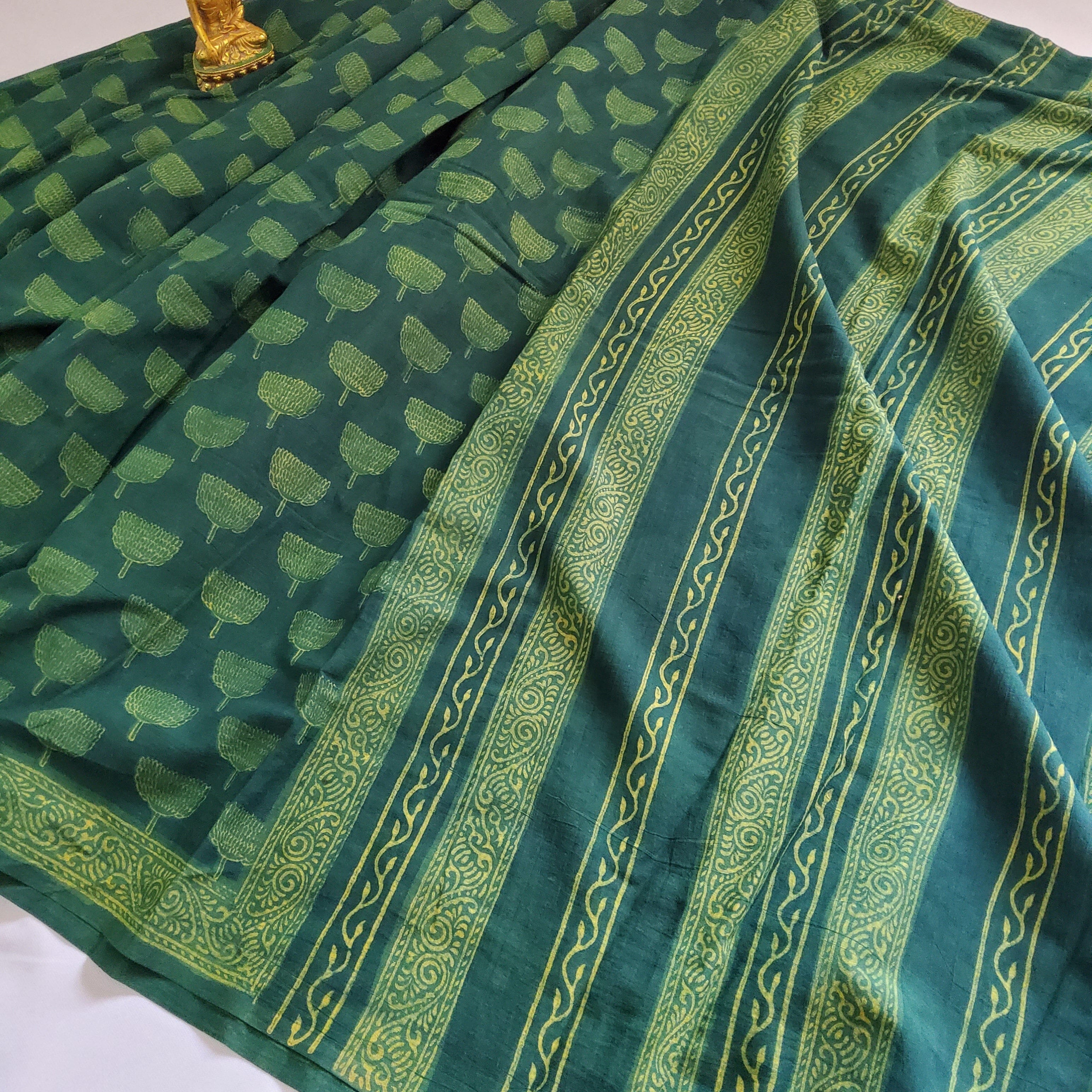 Premium Quality Printed Malmal Cotton Saree with Blouse - KC111019