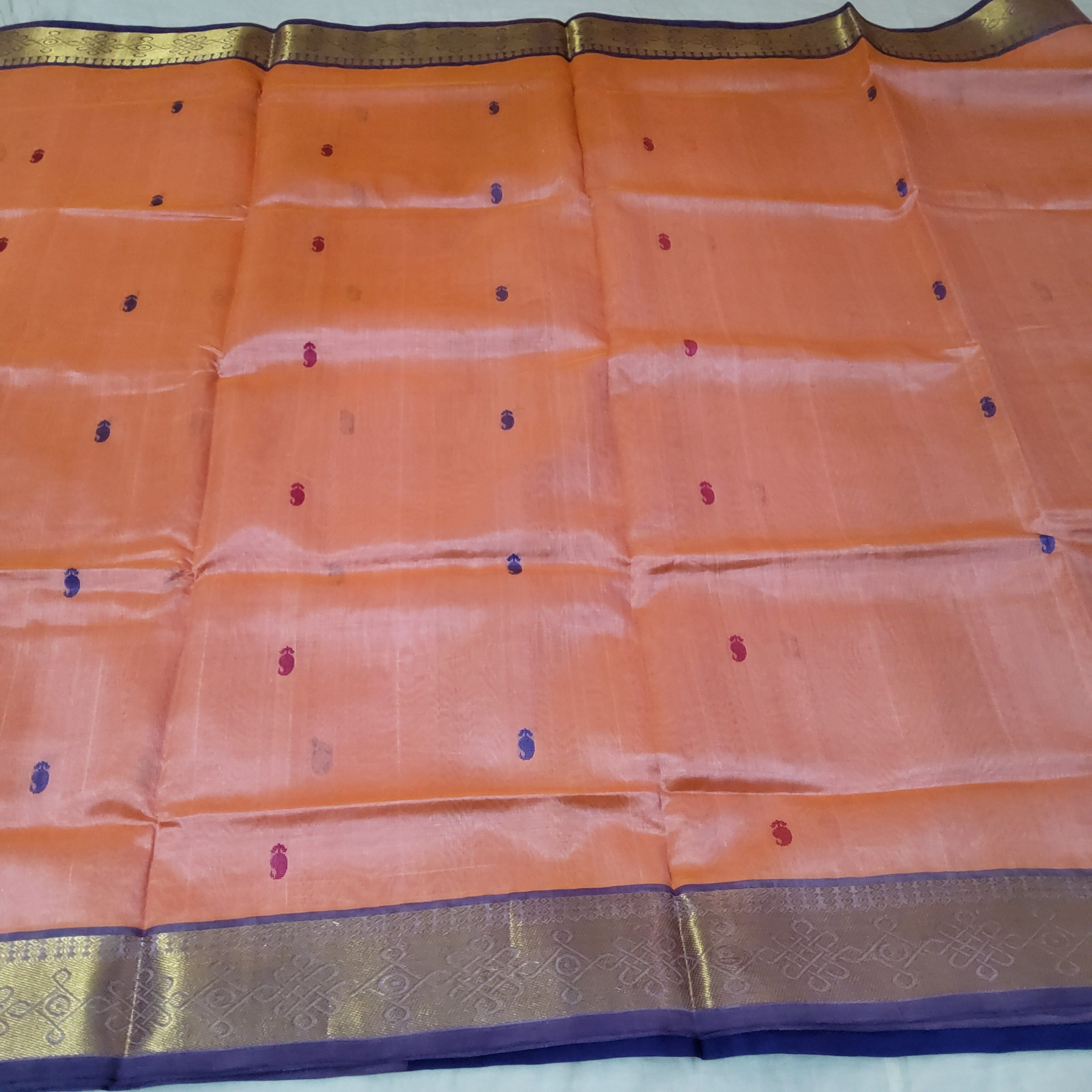 Pure Silk Saree-8 inch Turning Border Gold Zari & Body Butta in Arani at  best price by T.C.R Silk - Justdial