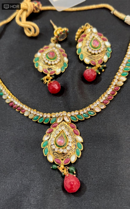 Kundan Necklace in gold polish
