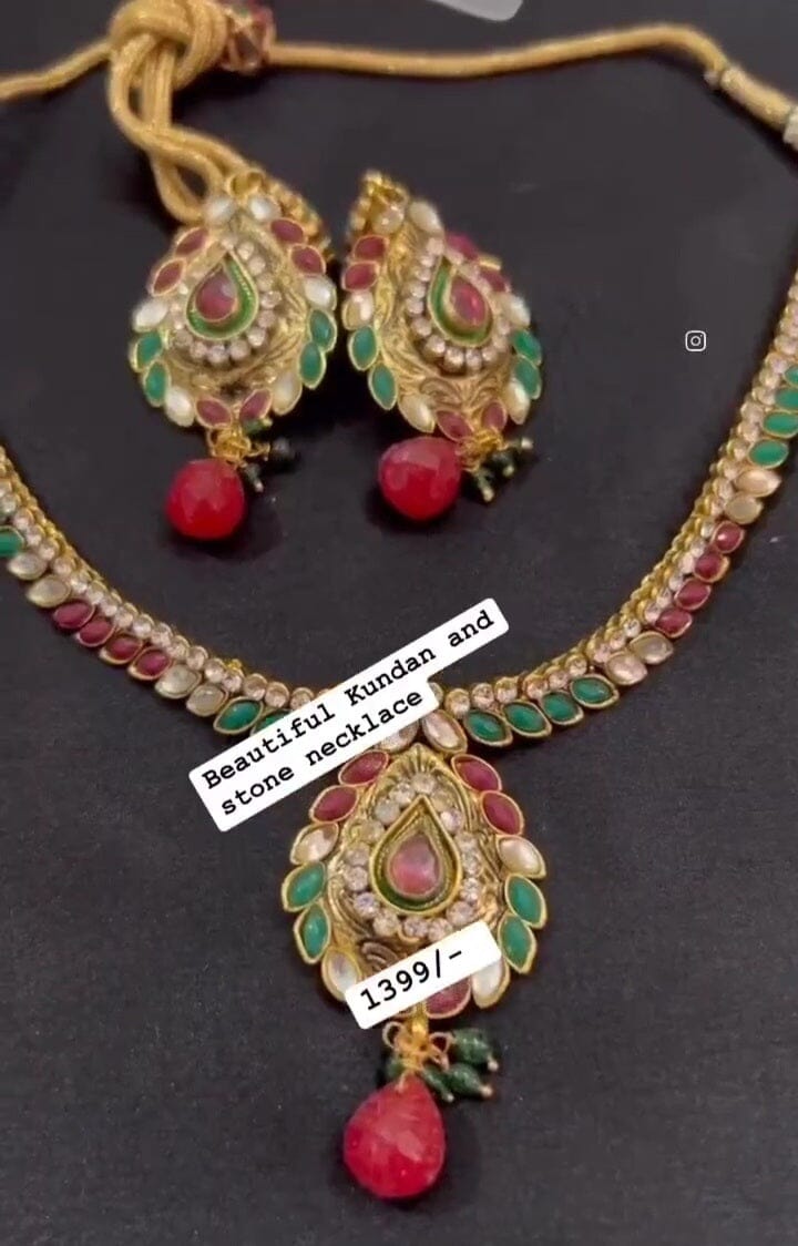 Kundan locket sale