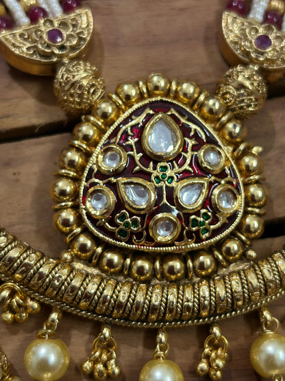 Kundan set with Earrings