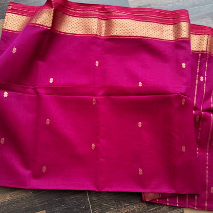 Maheshwari Silk Cotton Saree with All Over Bootis