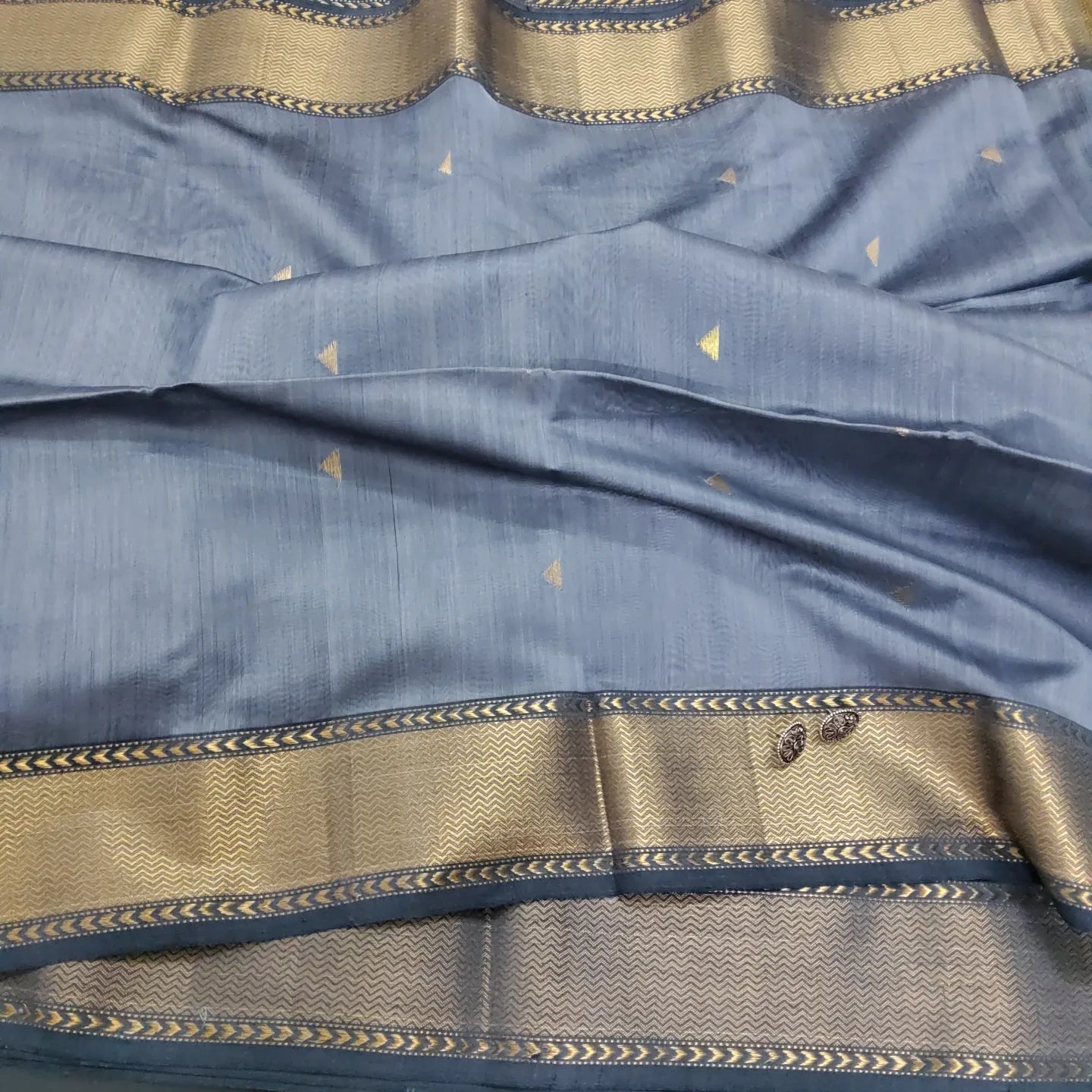 Maheshwari Silk Handloom Saree with All Over Bootis