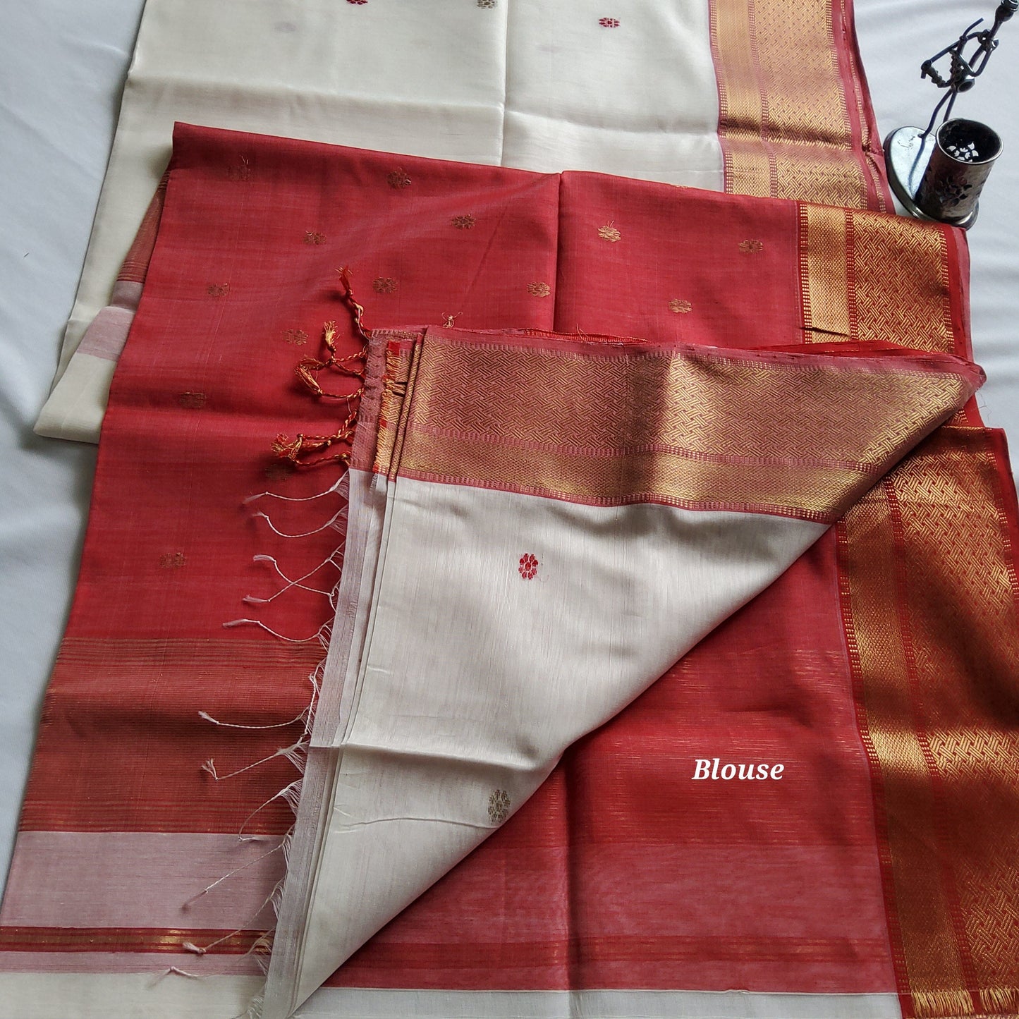 Maheshwari Silk  Saree with All Over Bootis