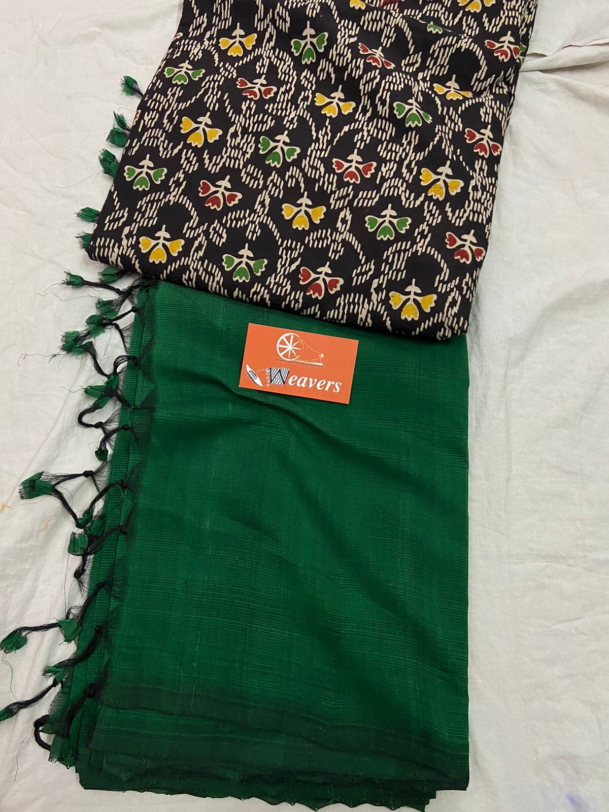 Mangalagiri Hand-Woven Cotton Saree with 2 Blouses