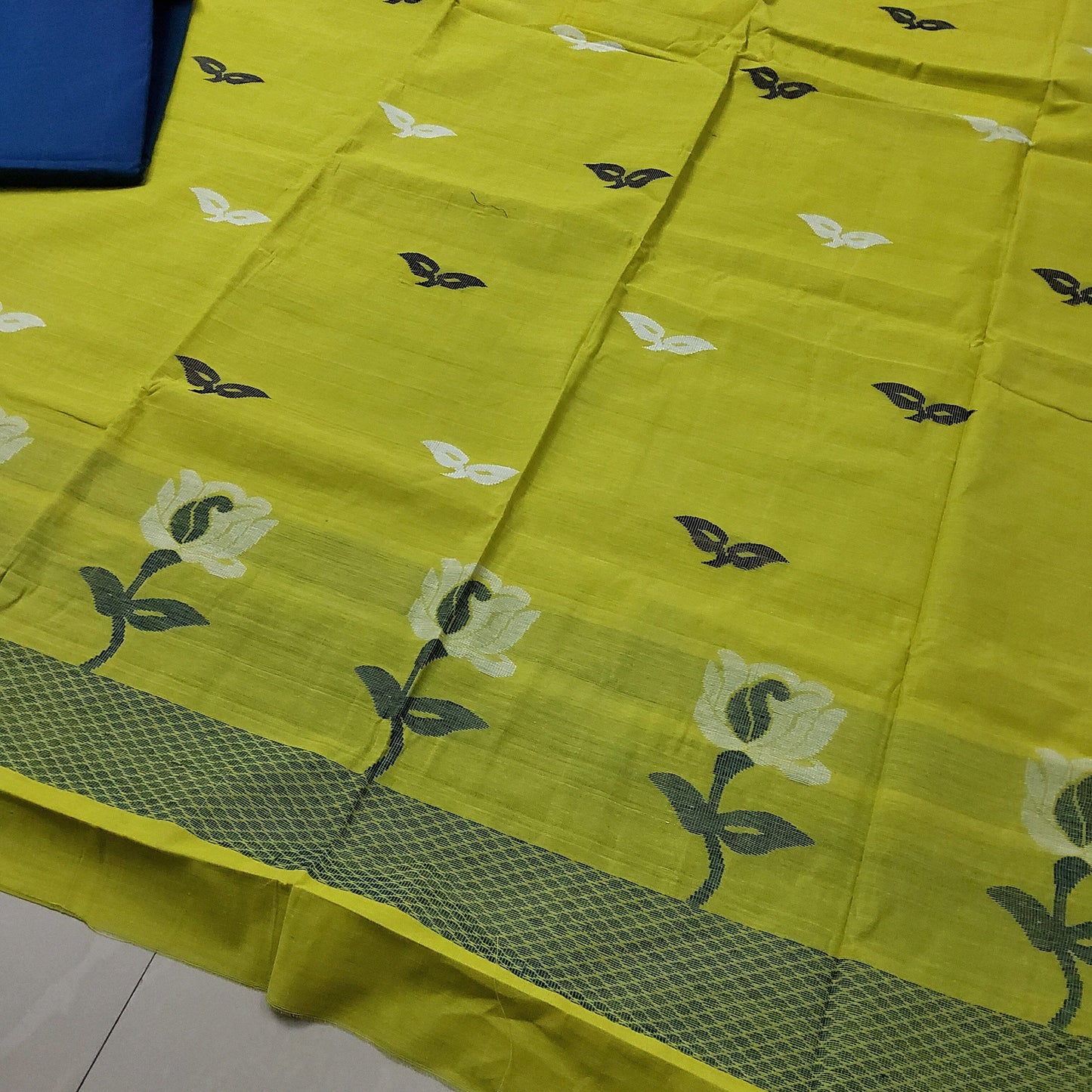 Mangalgiri Cotton Dress Material with Weaving Bootis