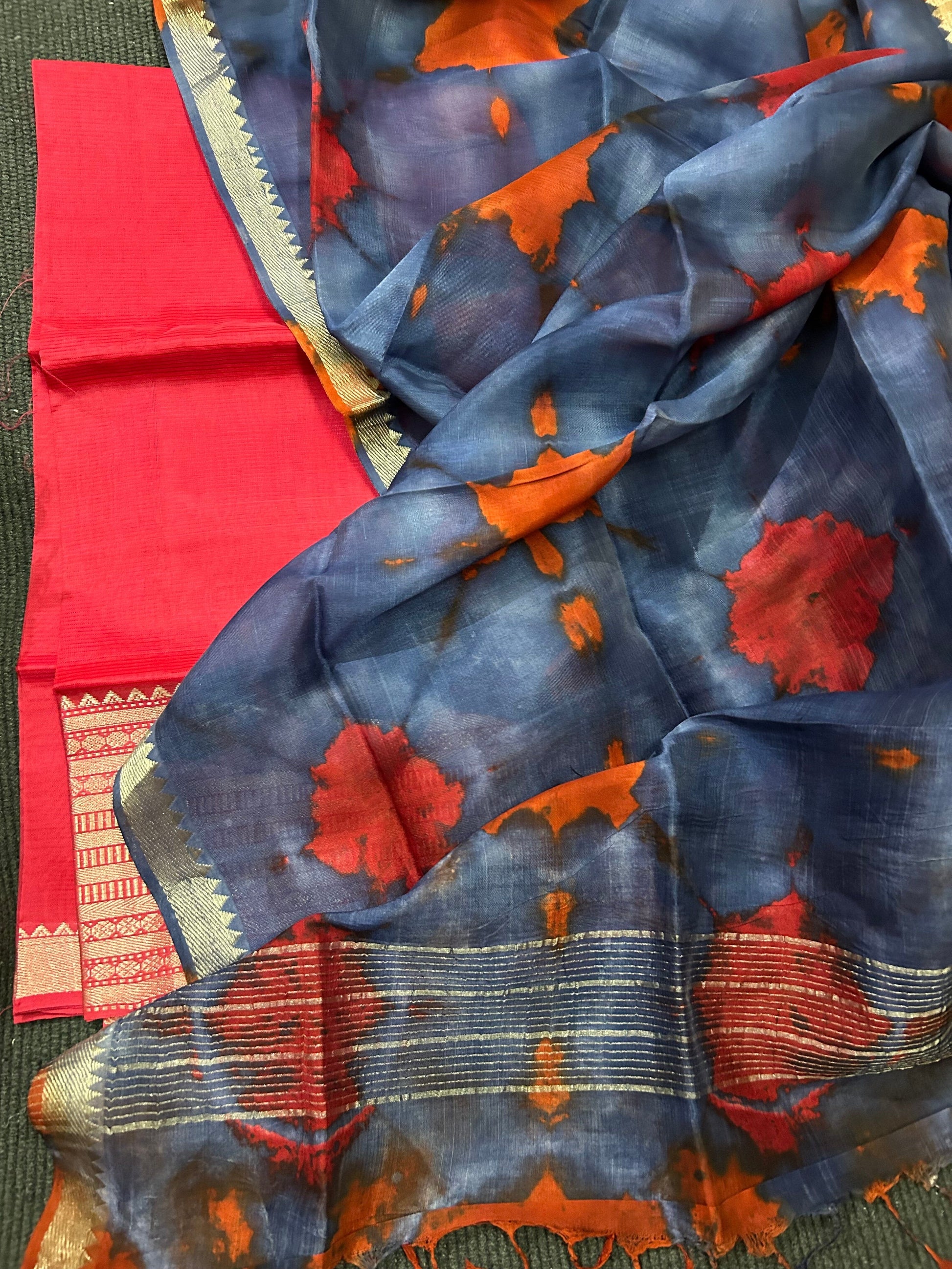 Mangalagiri Hand woven Silk Top Dupatta Set