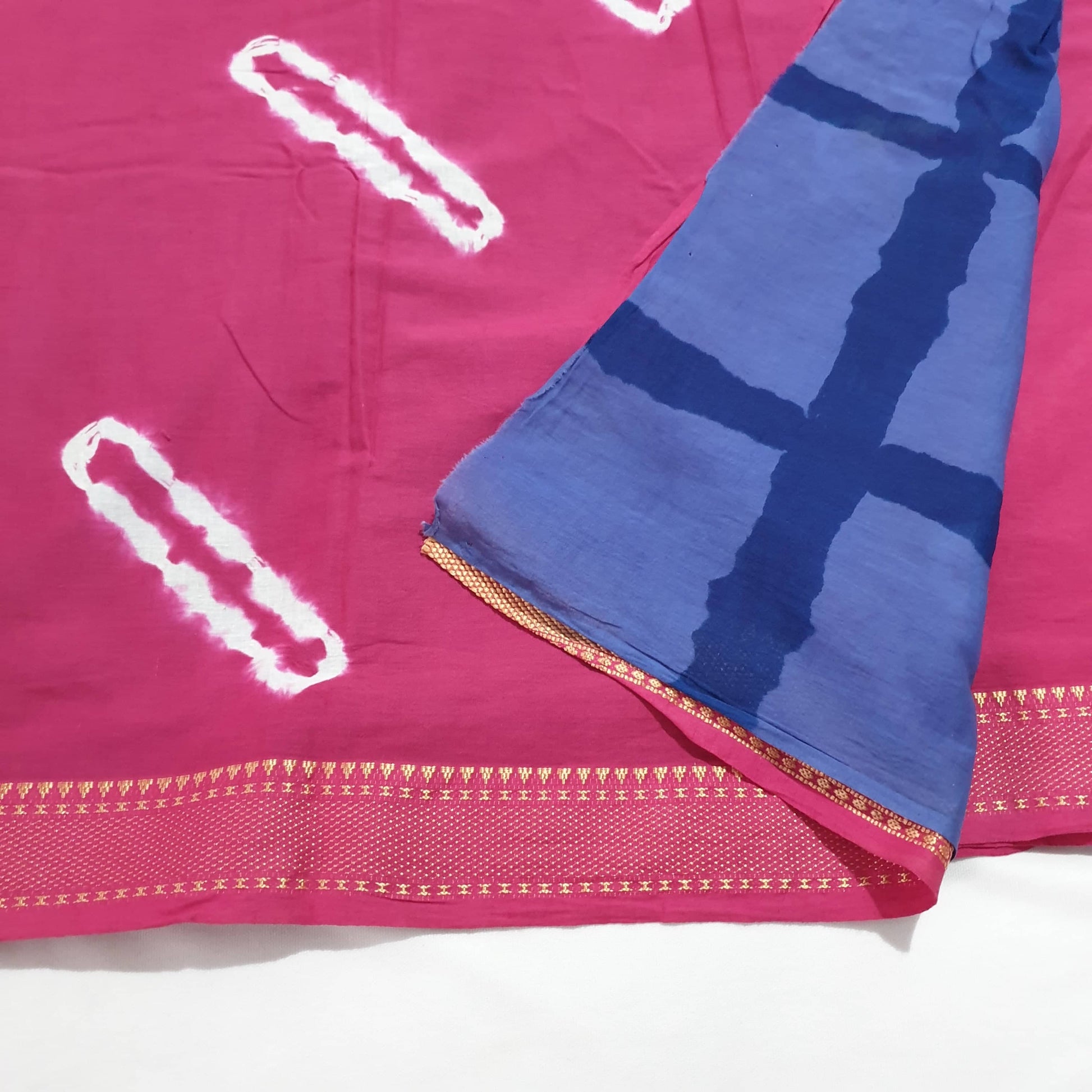 Tie and dye cotton saree with thread border