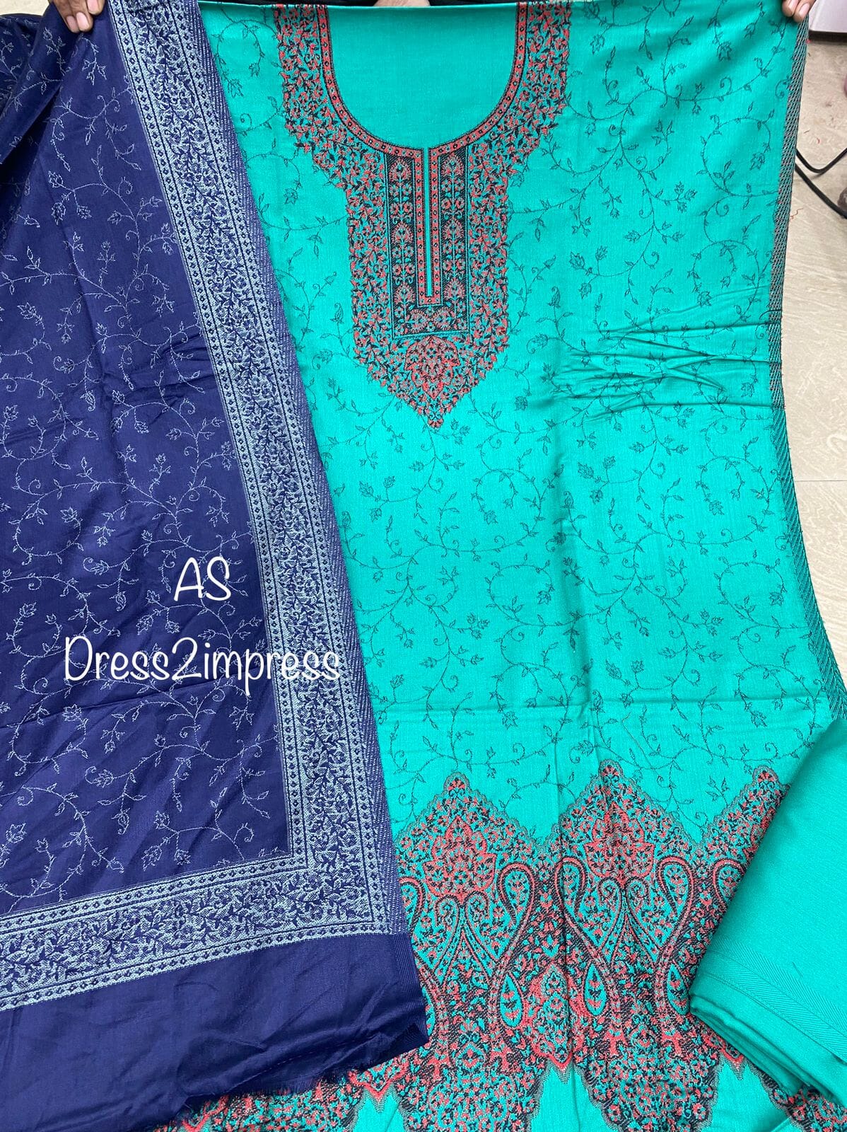 Mumtaz Arts Kani Cashmere Velvet With Digital Print Work Stylish Desig